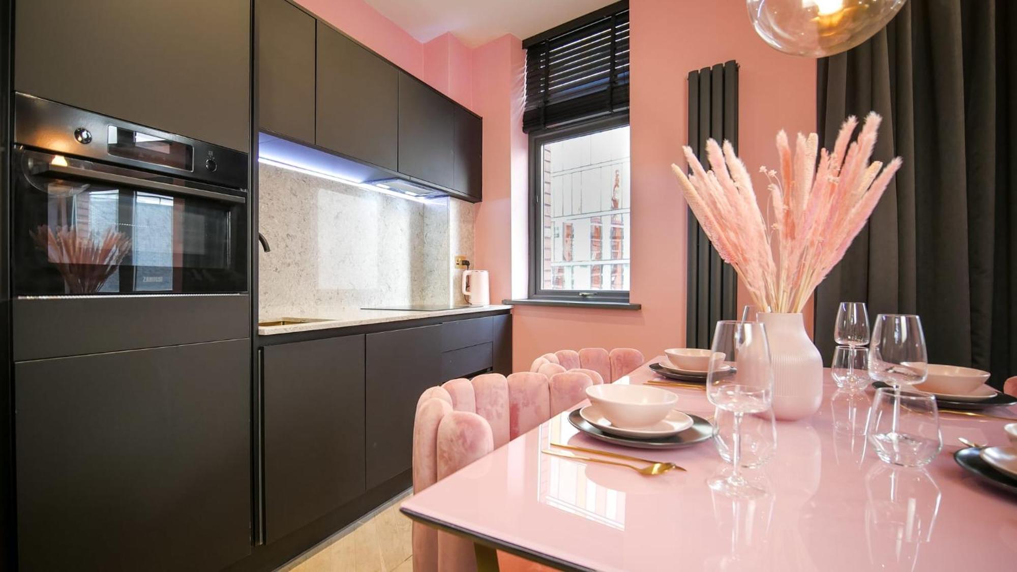 Boujee By The Heim Residences Manchester Ngoại thất bức ảnh